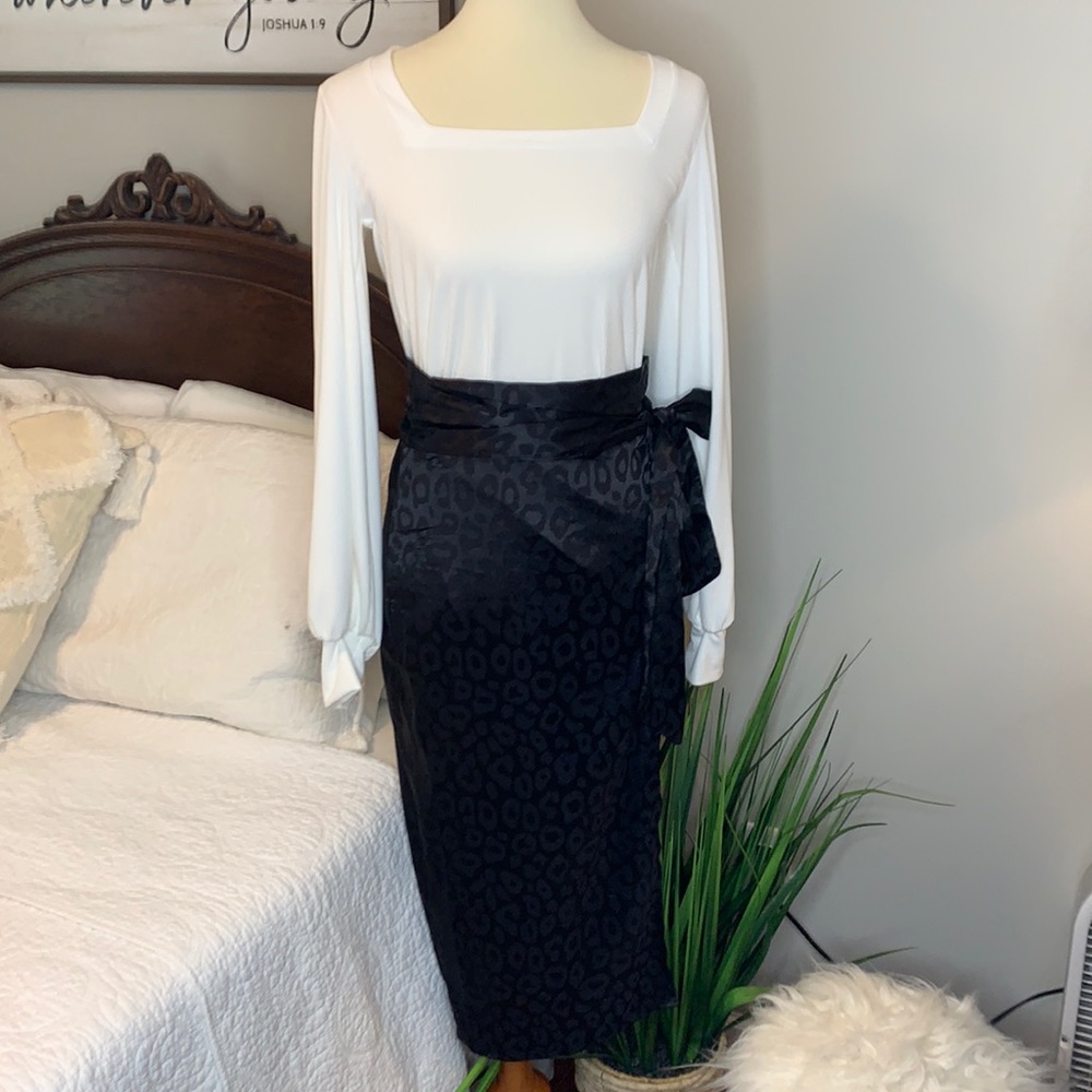 Black leopard print wrap skirt